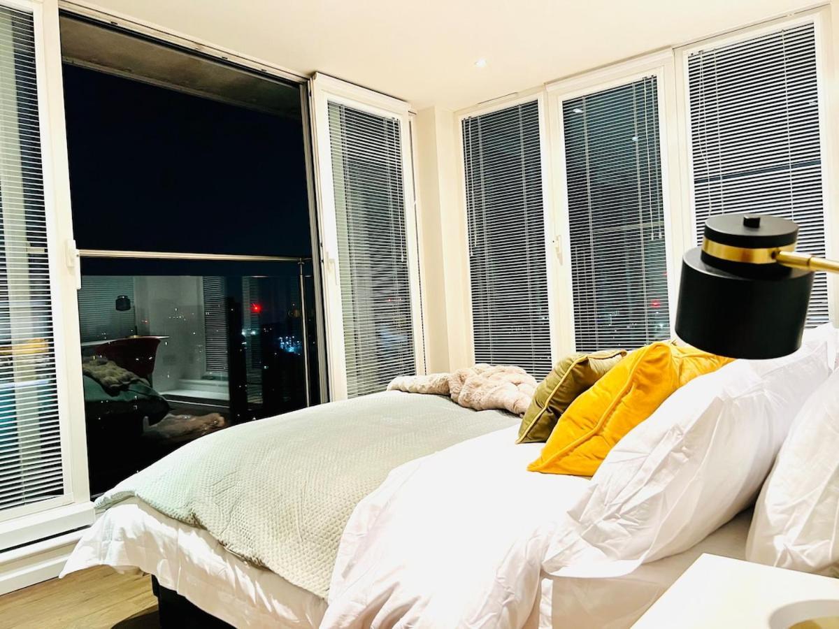 Appartement Luxury With Stunning Views In Prime Location - Perfect For Business Or Leisure Londres